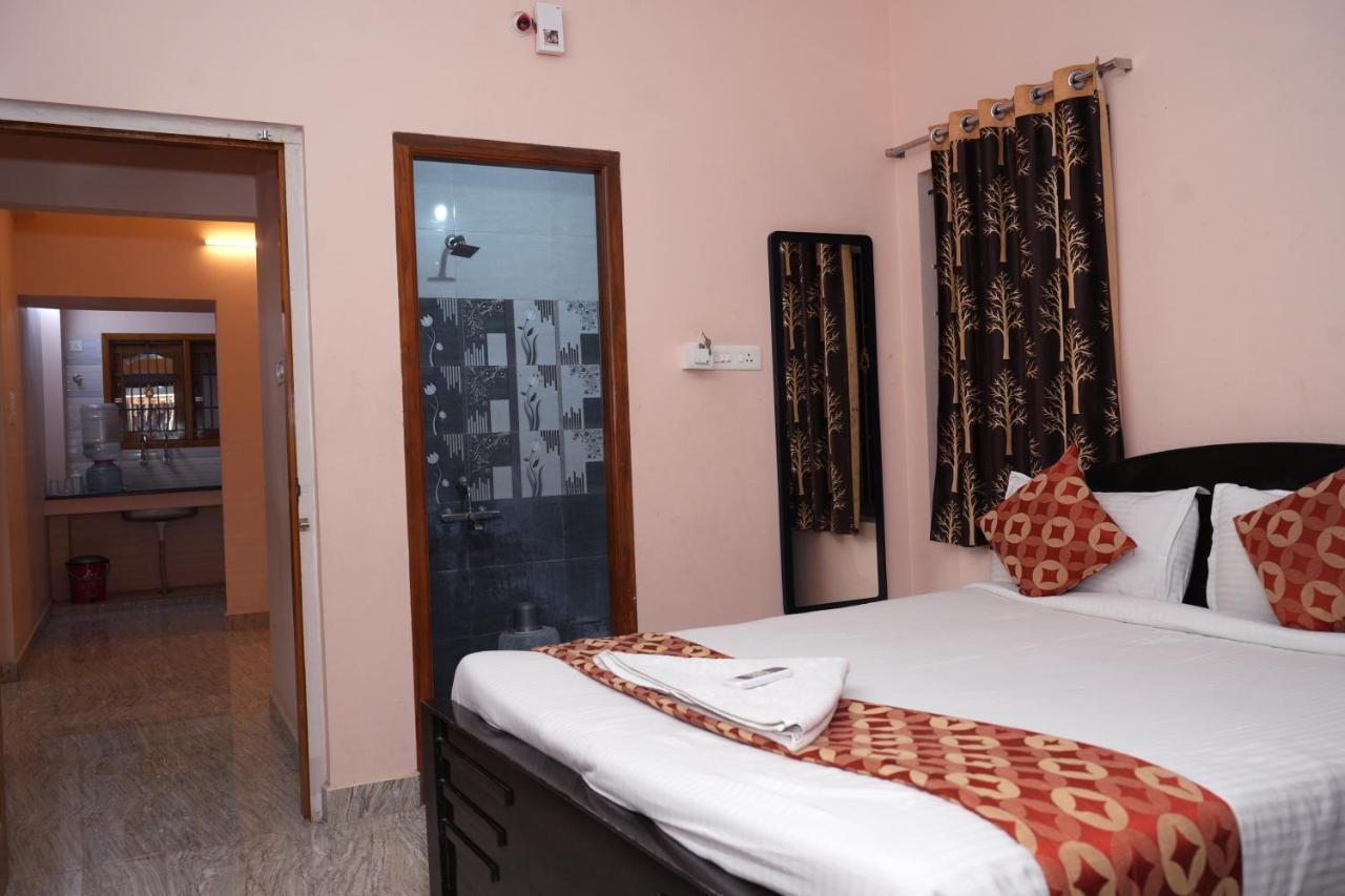 Alexa Home Stay Tirupati Eksteriør billede